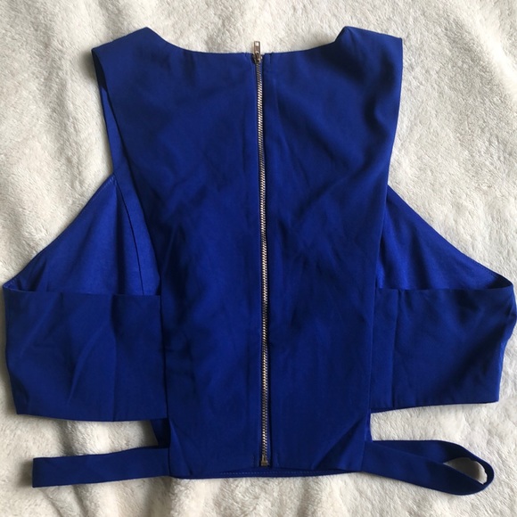 Top - Picture 2 of 2